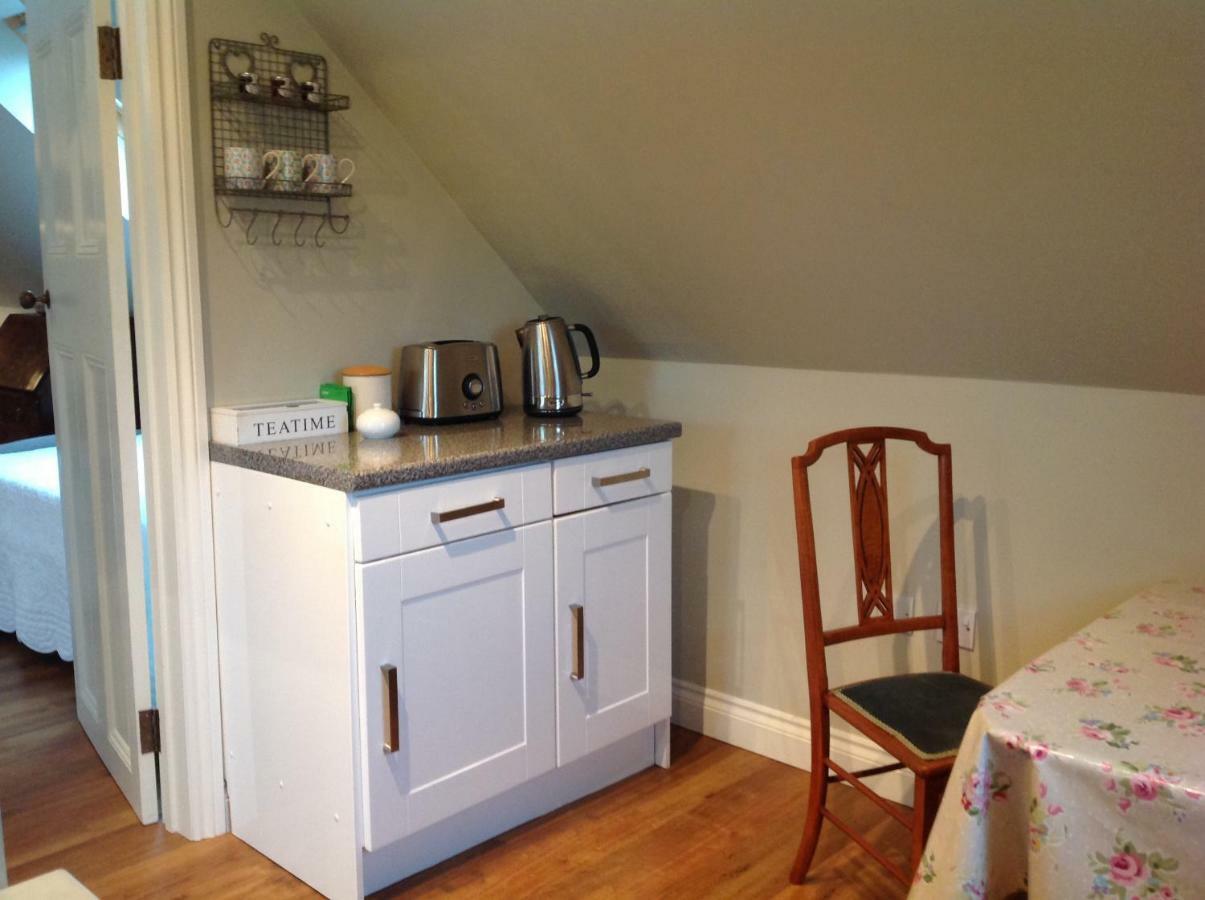 Field Cottage B&B Haywards Heath Exteriör bild